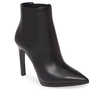 Michael Kors Leather Brielle Bootie size 9